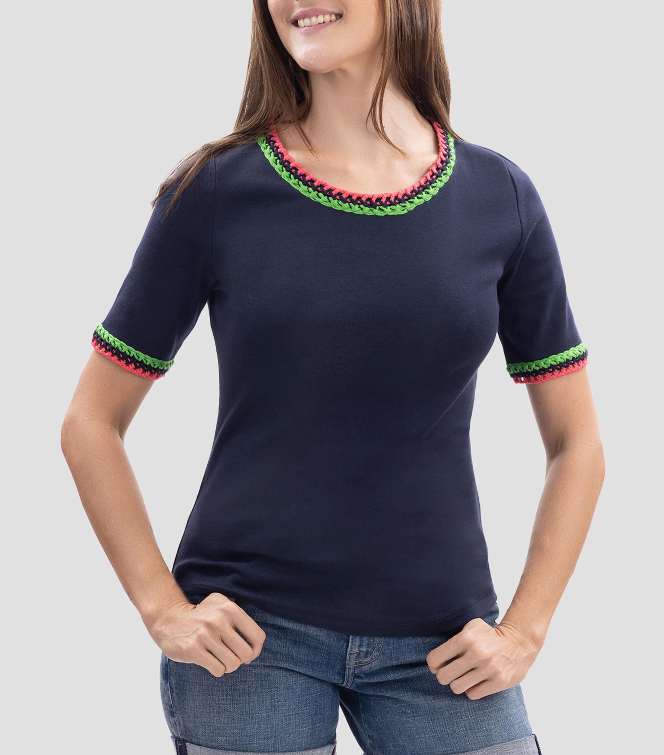 Playera Cuello Redondo Manga Corta Mujer